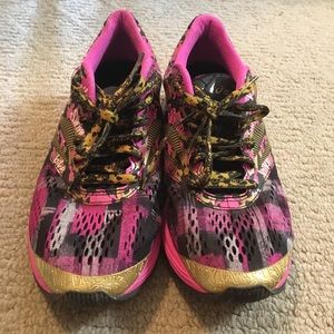 ASICS Running Shoes Gel-Noosa Tri 10